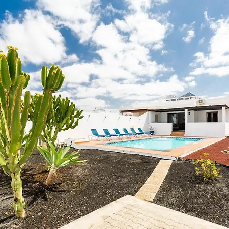 Aqua Playa Blanca